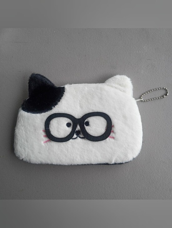 Source Unknown Handbags - 🌻 Cute Plush Black And White Zipper Handbag Pouch